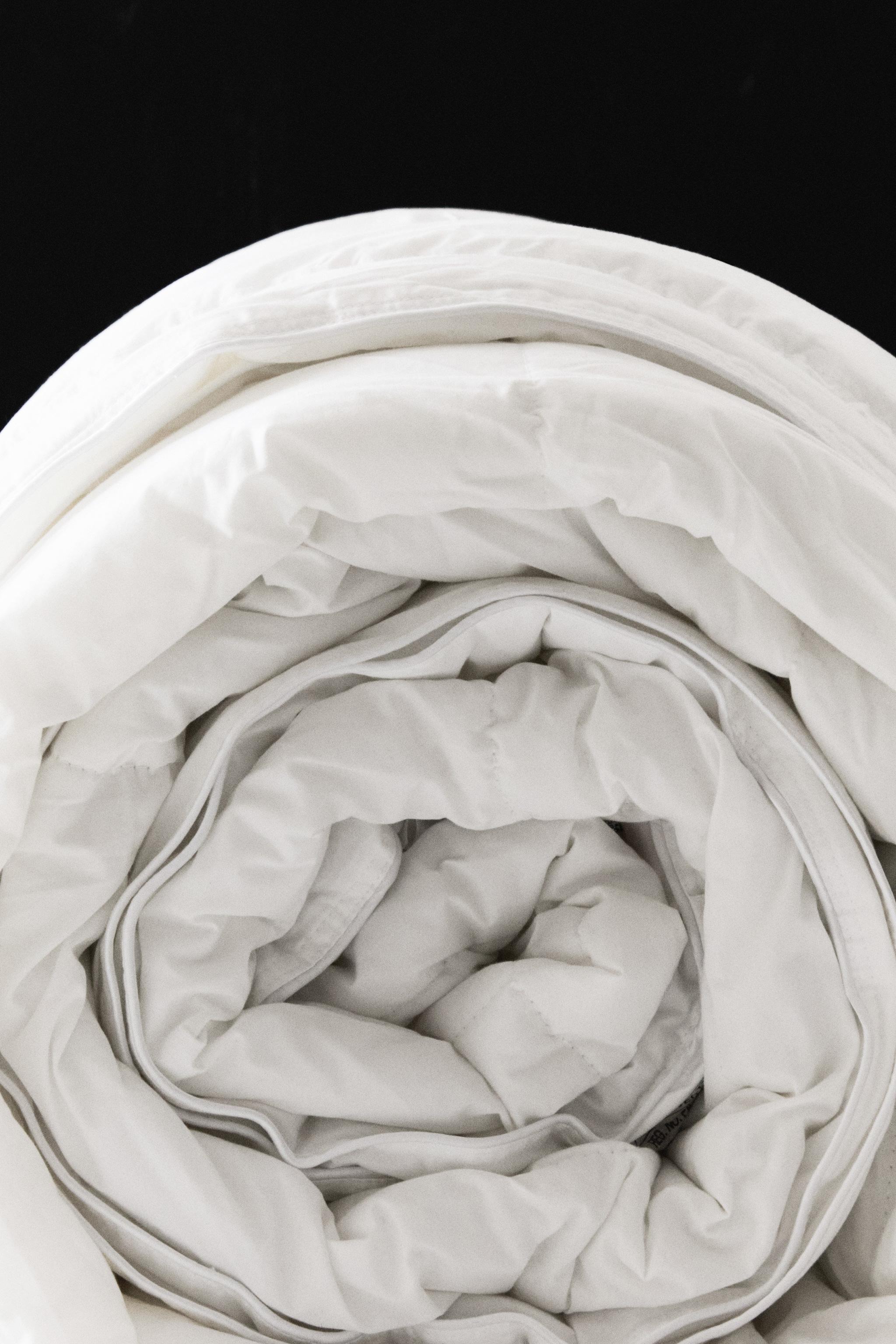 SUMMER FEATHER TOUCH DUVET INSERT (125 GxM²)