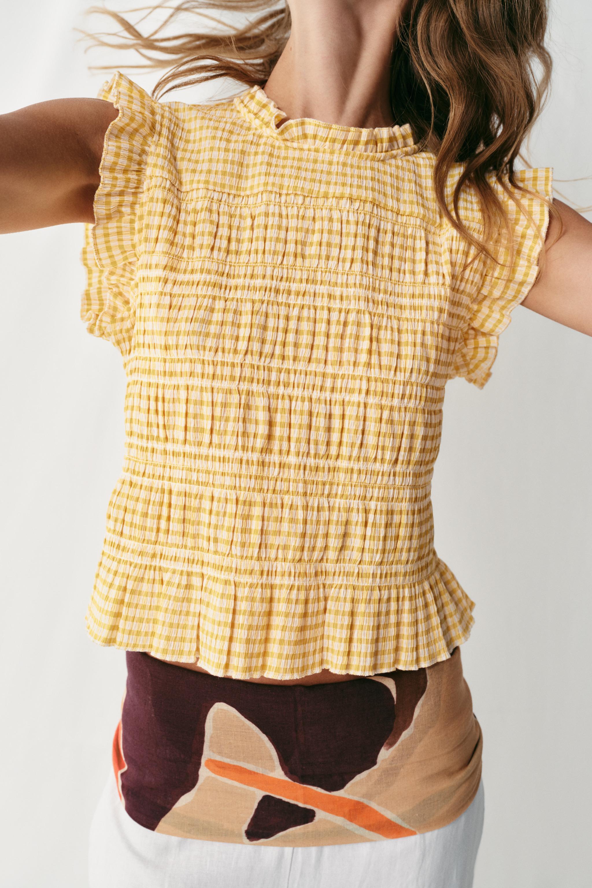 GINGHAM SMOCKED TOP — Ecru/Yellow