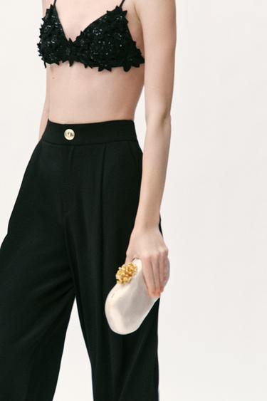 Zara CLUTCH SA METALNIM DETALJIMA – bela
