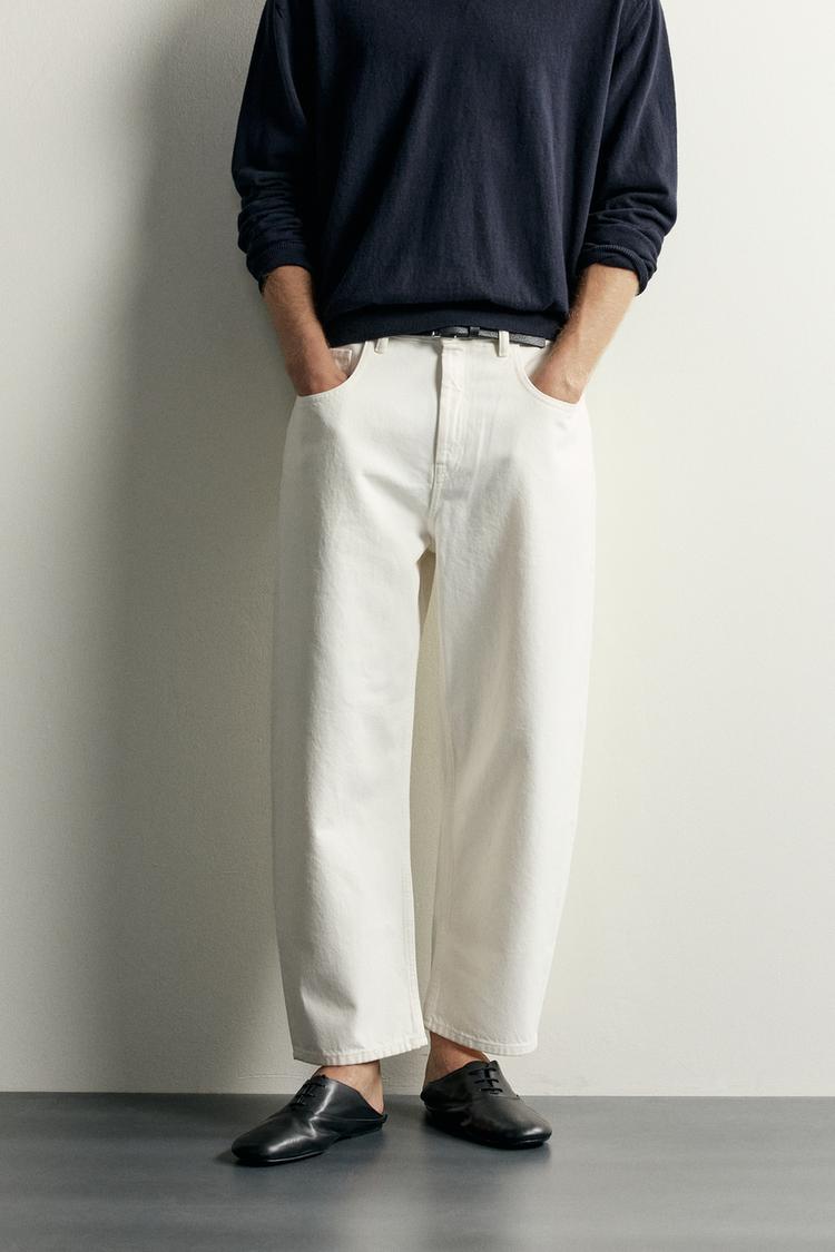 Jeans de pierna ancha y corte entallado 2