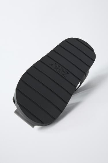 SANDALES STYLE PLAGE À BRIDES - Noir de Zara - Image 6