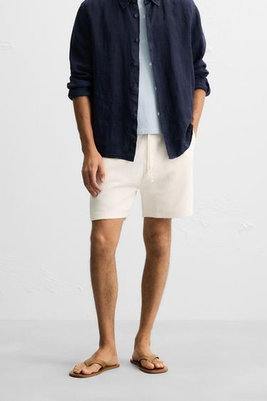 BERMUDA DE JOGGING TEXTURÉ - Blanc cassé de Zara - Image 1