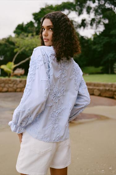POPELINBLUSE MIT GESTREIFTER STRUKTUR - Weiß / Blau von Zara