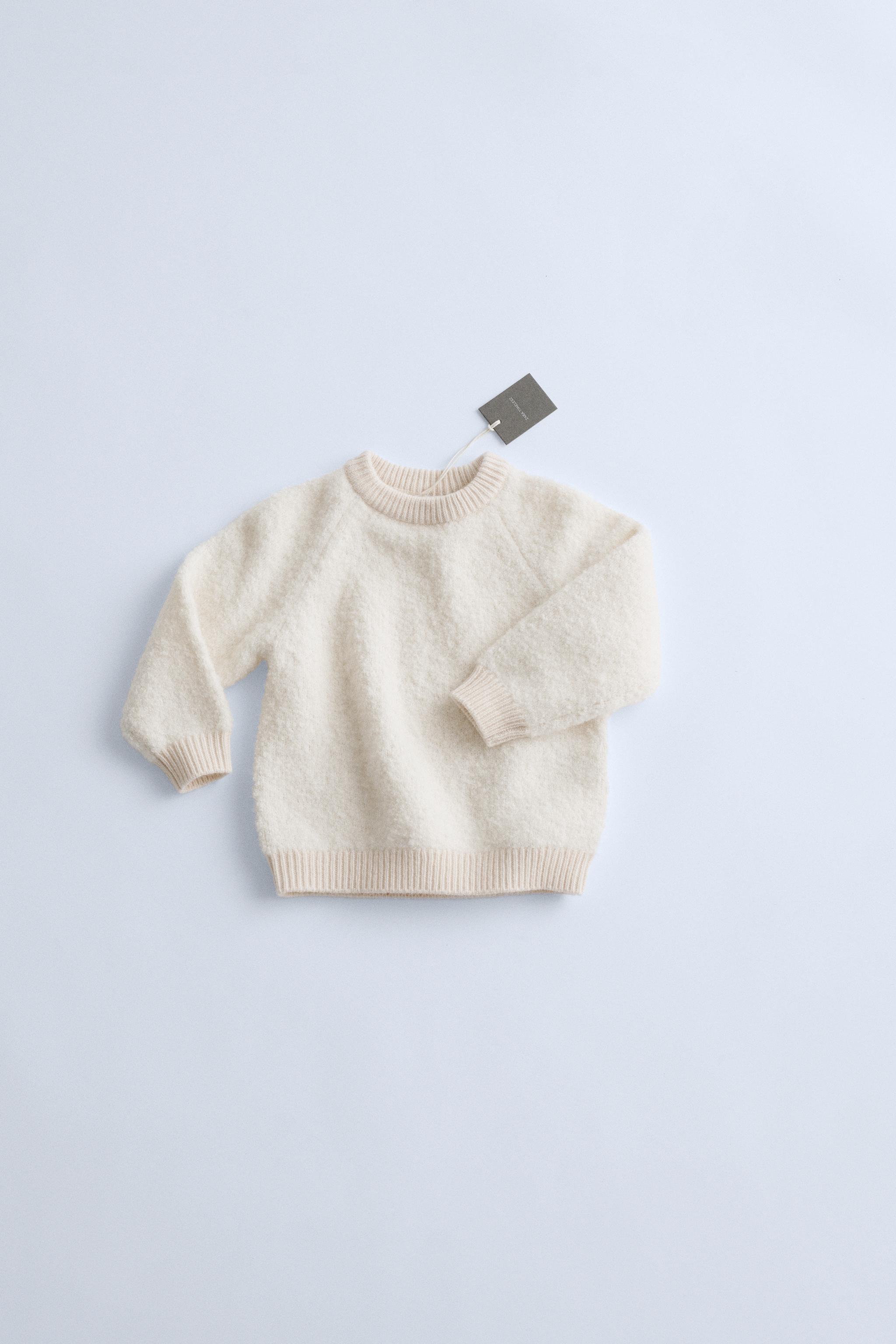 TIMELESZ WOOL BOUCLE SWEATER