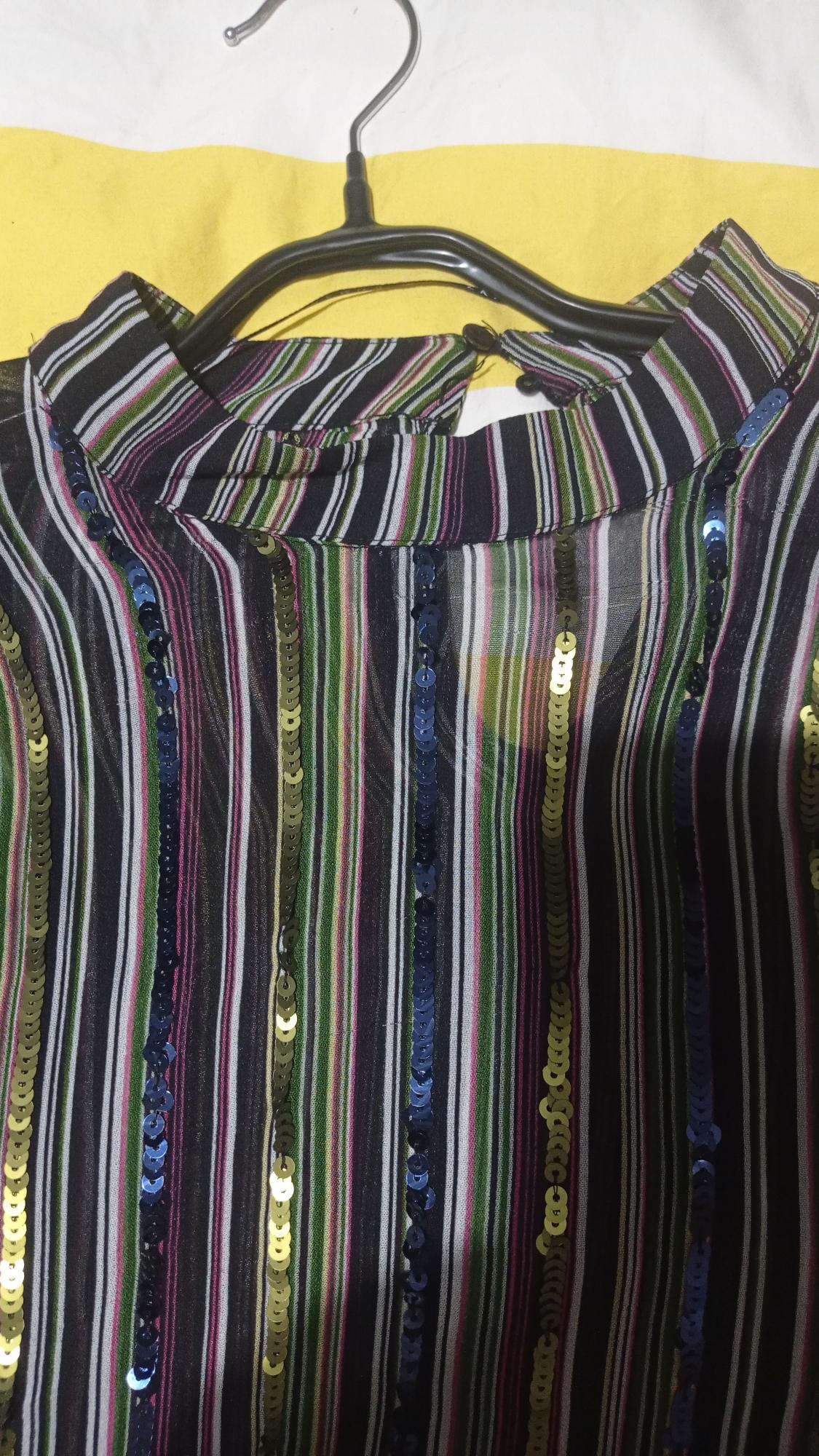 STRIPED TOP WITH SEQUINS - Image 3