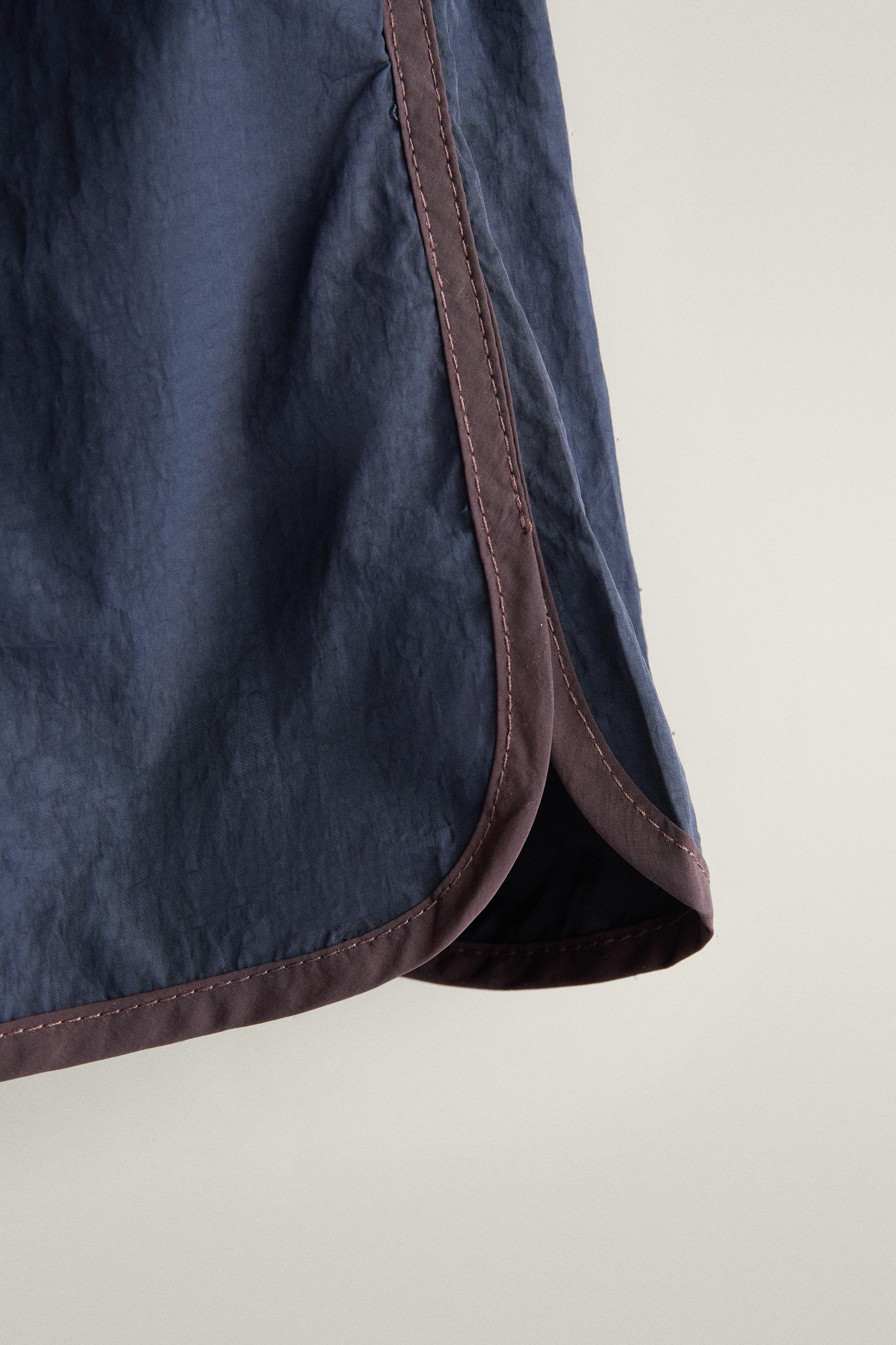 SHORTS WITH CONTRAST TRIM