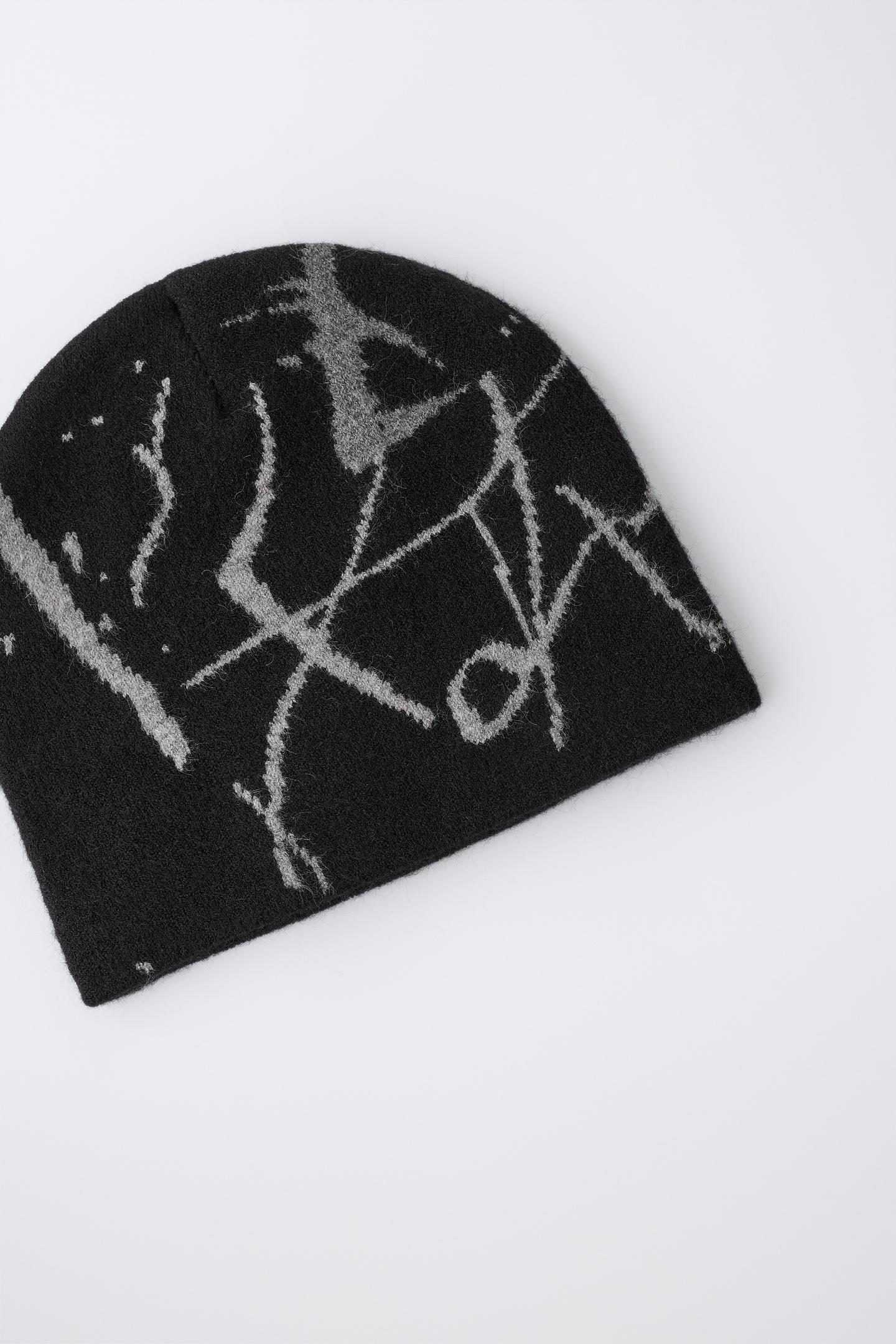 Детская шапка Zara Graffiti Knit Beanie, цвет: Чёрный — фото 2
