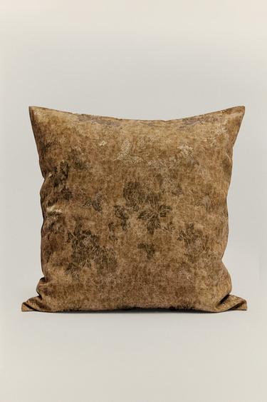 GOLD JACQUARD CUSHION COVER | MARISA BERENSON - Golden by Zara