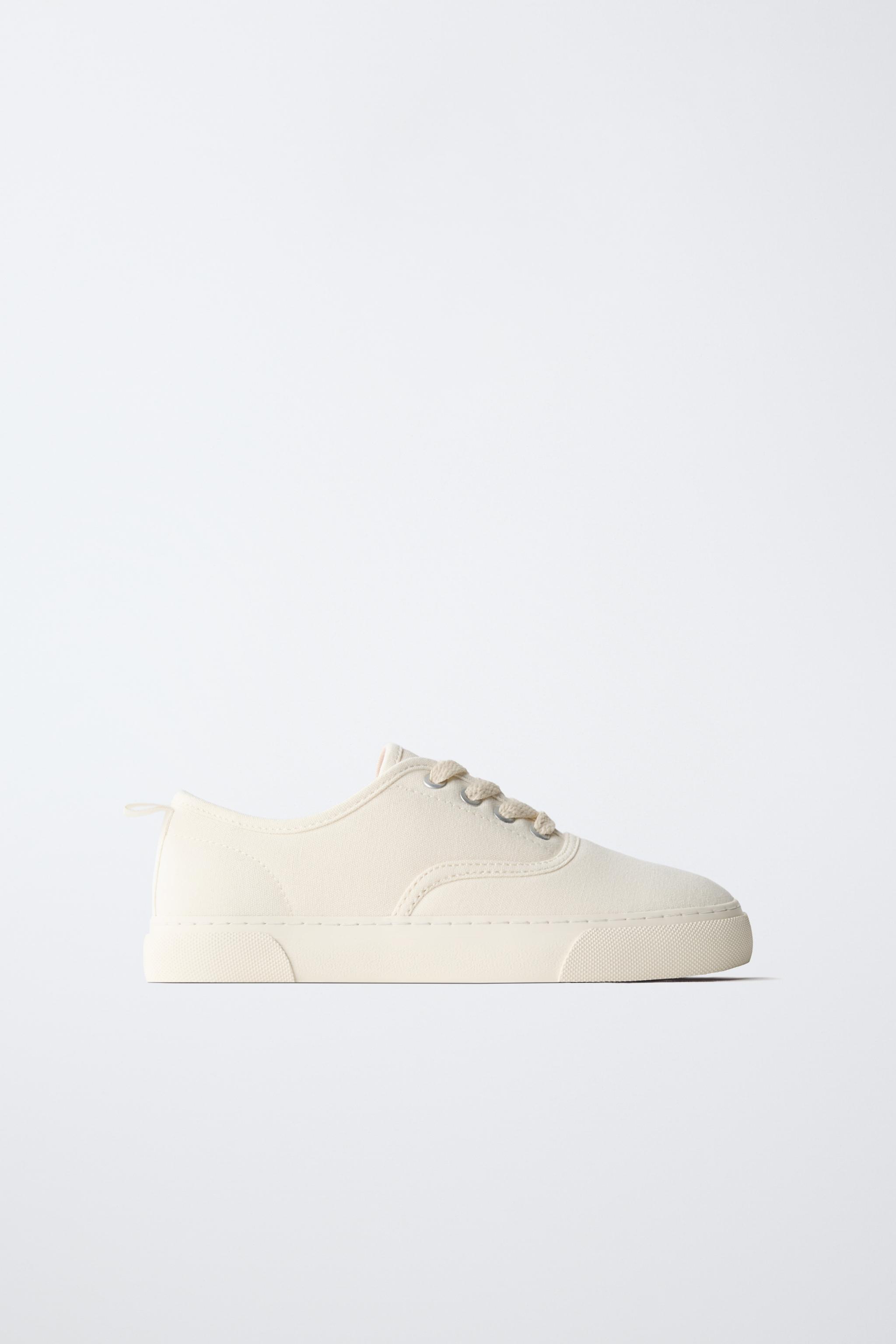 CASUAL LACE-UP SNEAKERS — White