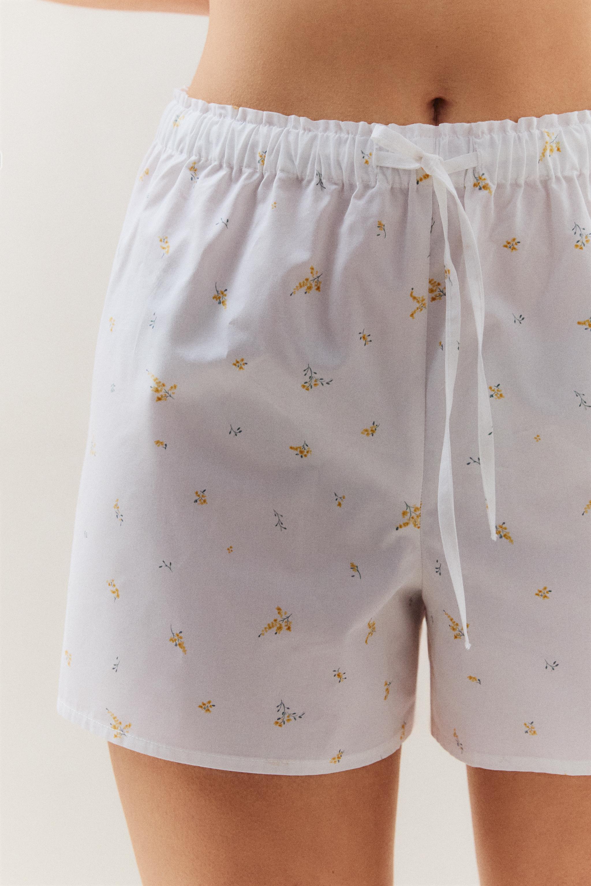 FLORAL SHORTS