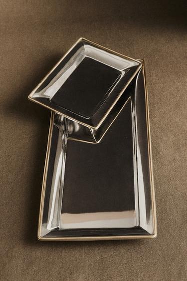 DECORATIVE CHRISTMAS TRAY WITH EDGE DETAIL - Silver by Zara