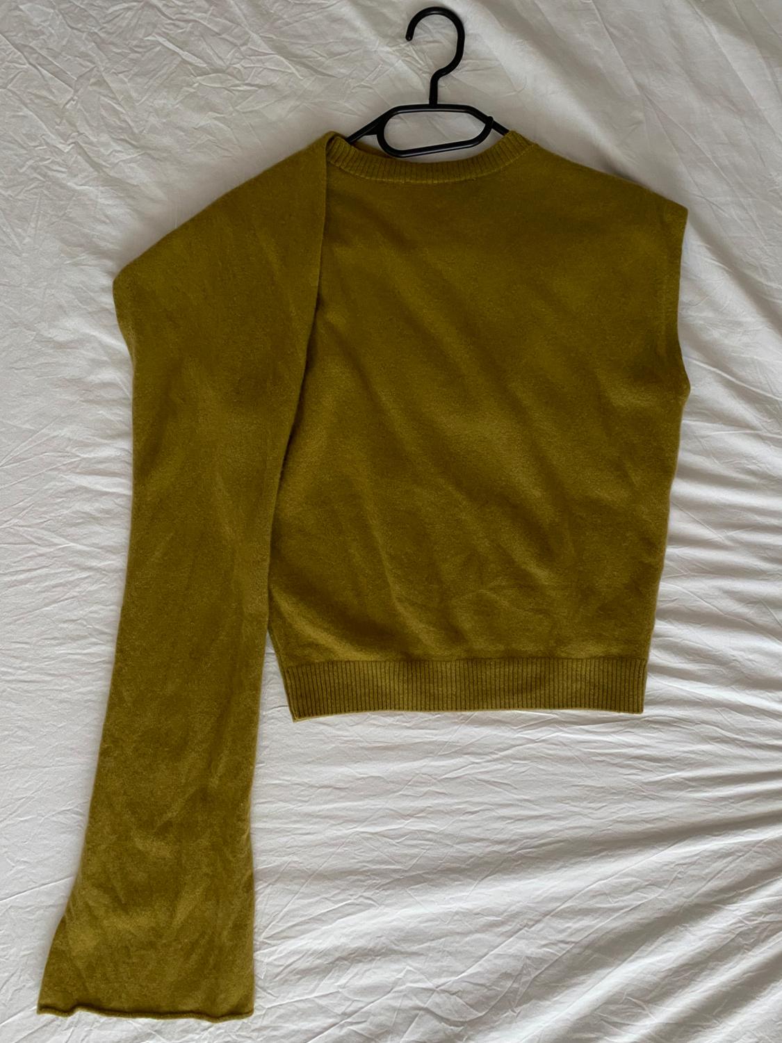 WOOL ASYMMETRIC SCARF KNIT TOP - Image 3