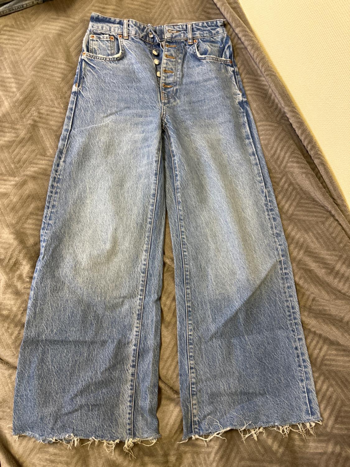 JEANS - Image 2