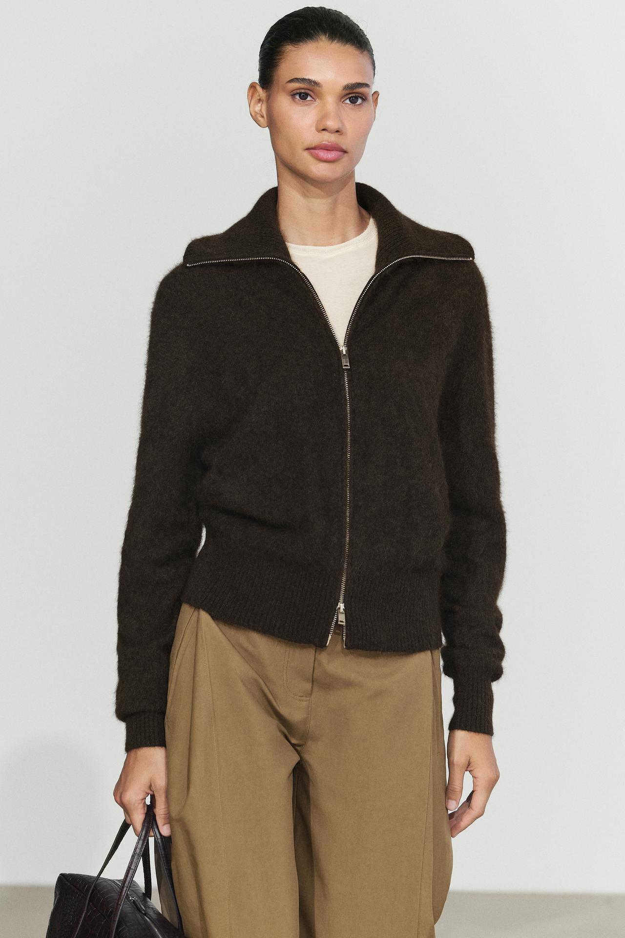 Brushed high-neck knit cardigan — Brown