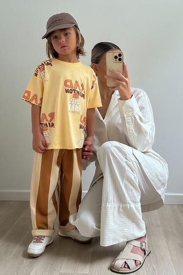 CAMISETA COM ESTAMPA E PLUMAS - Amarelo da Zara