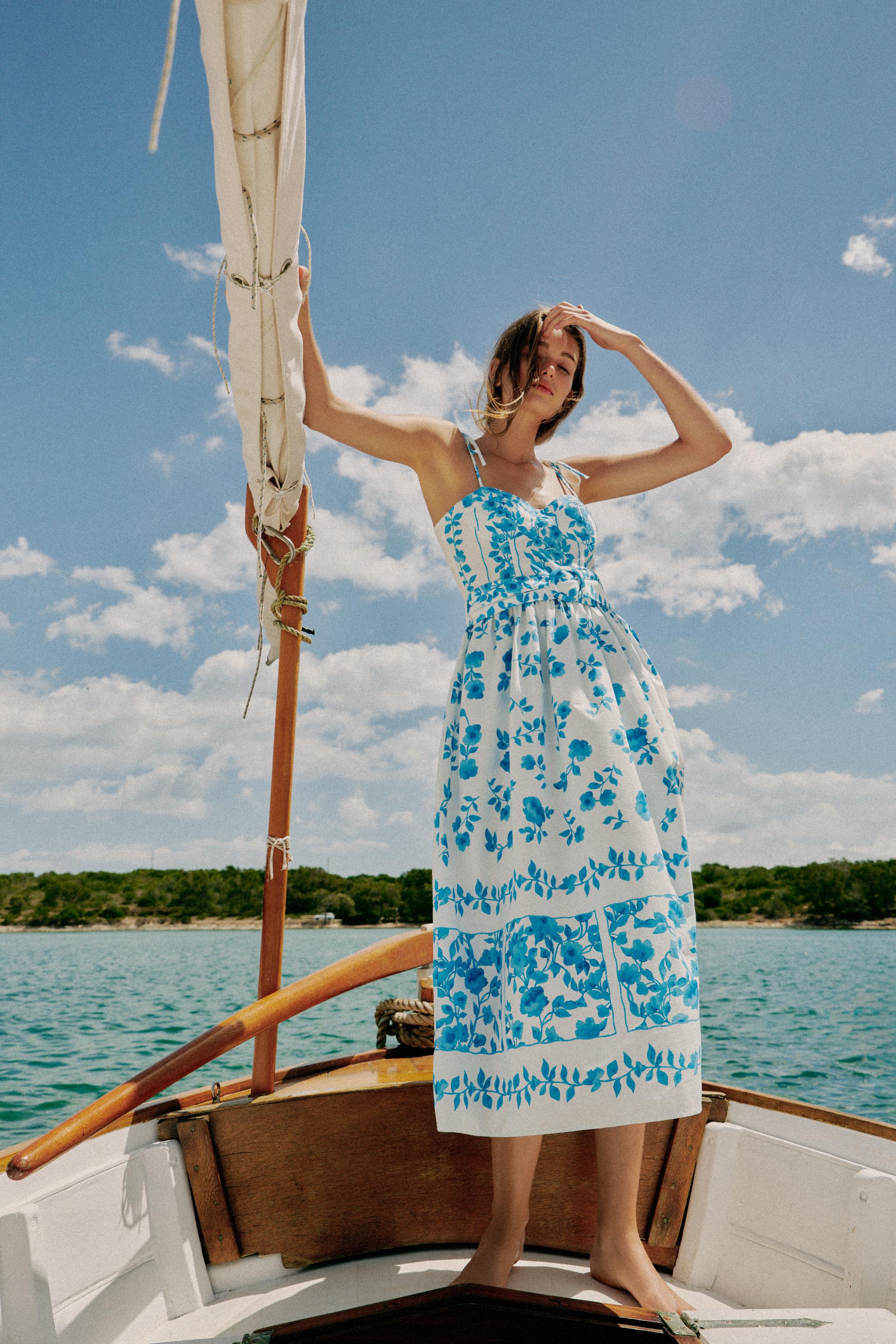 POPLIN PRINT MIDI DRESS — Blue / White
