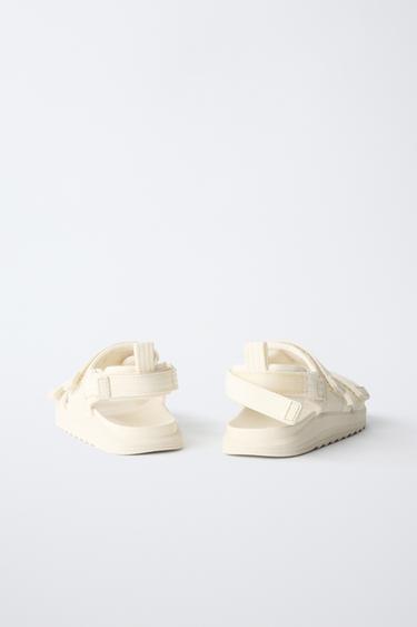 SANDALES TECHNIQUES - Blanc écru de Zara - Image 5