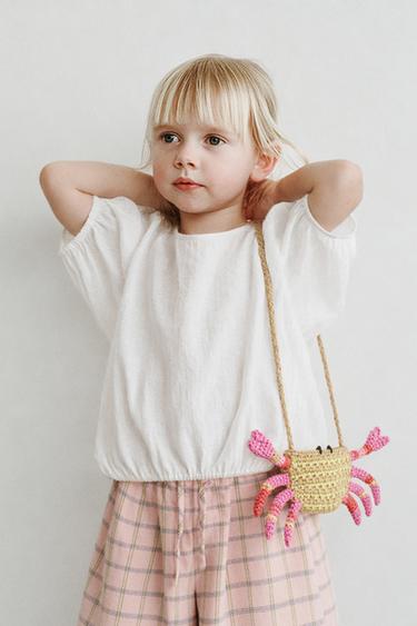 Zara TORBICA ZA NOŠENJE PREKO RAMENA I TELA U OBLIKU RAKA – Šareno