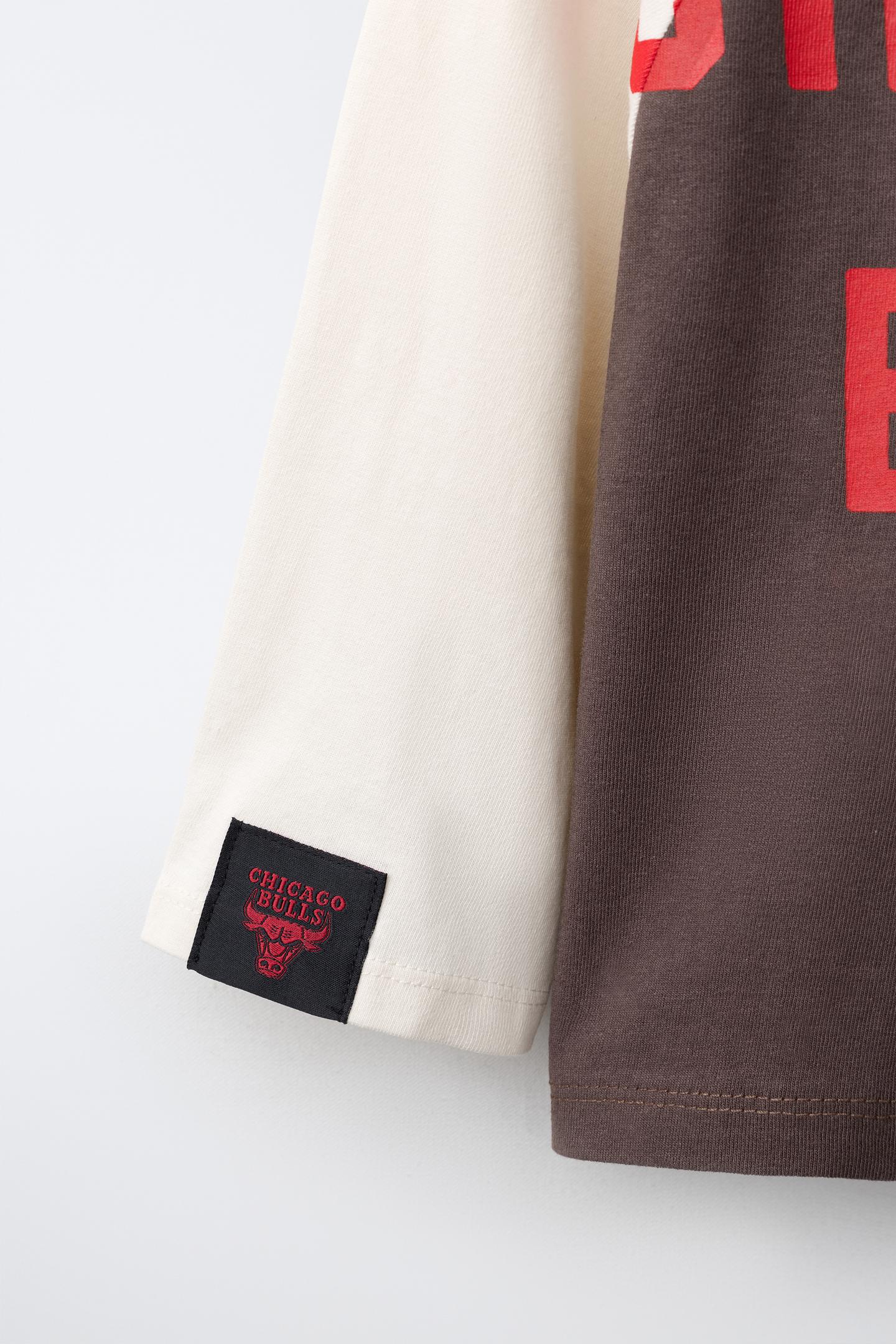 Детская футболка Zara NBA Chicago Bulls Raglan, цвет: Тёмный коричневый — фото 3