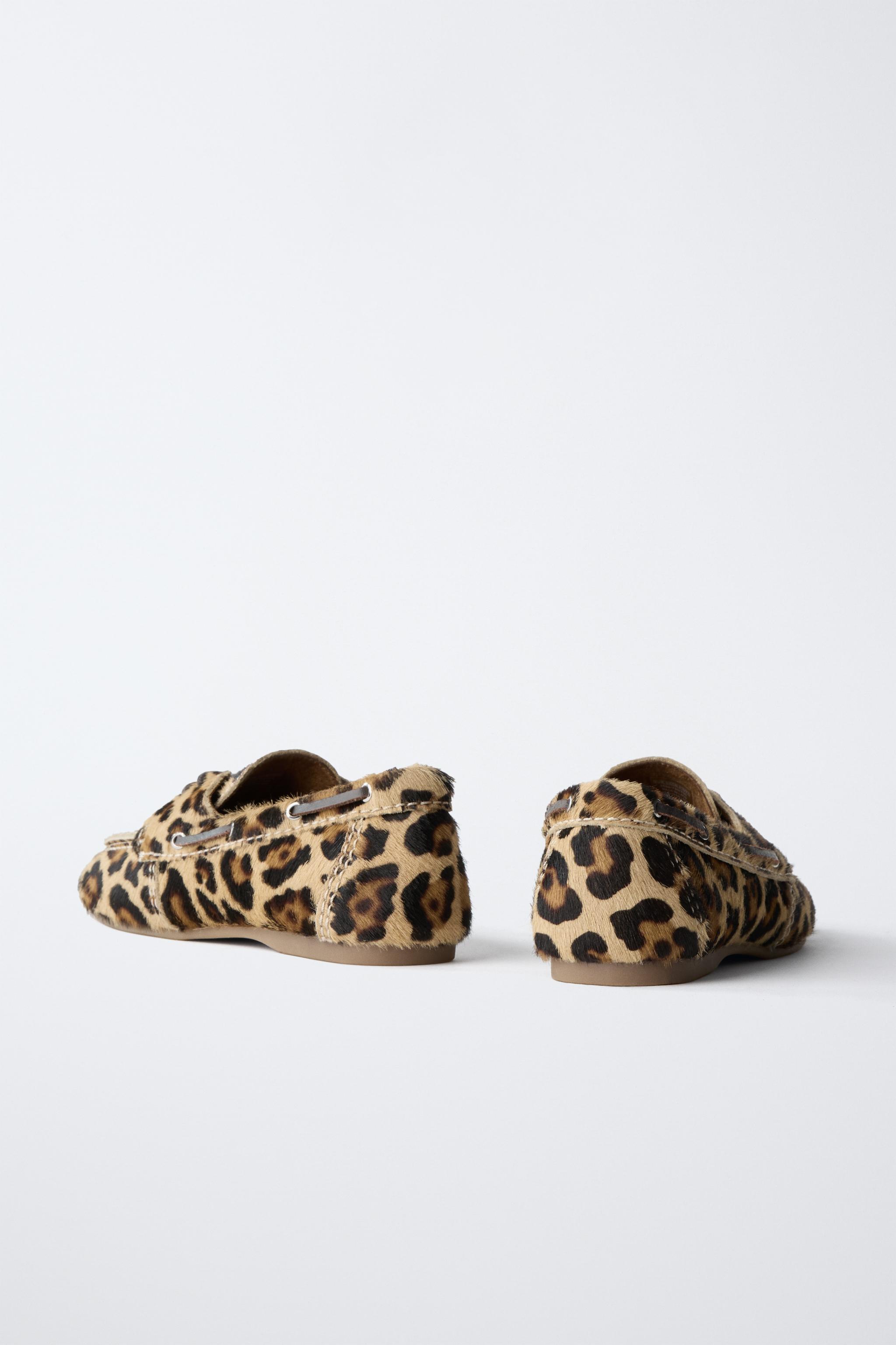 LEOPARD PRINT LEATHER DECK SHOES
