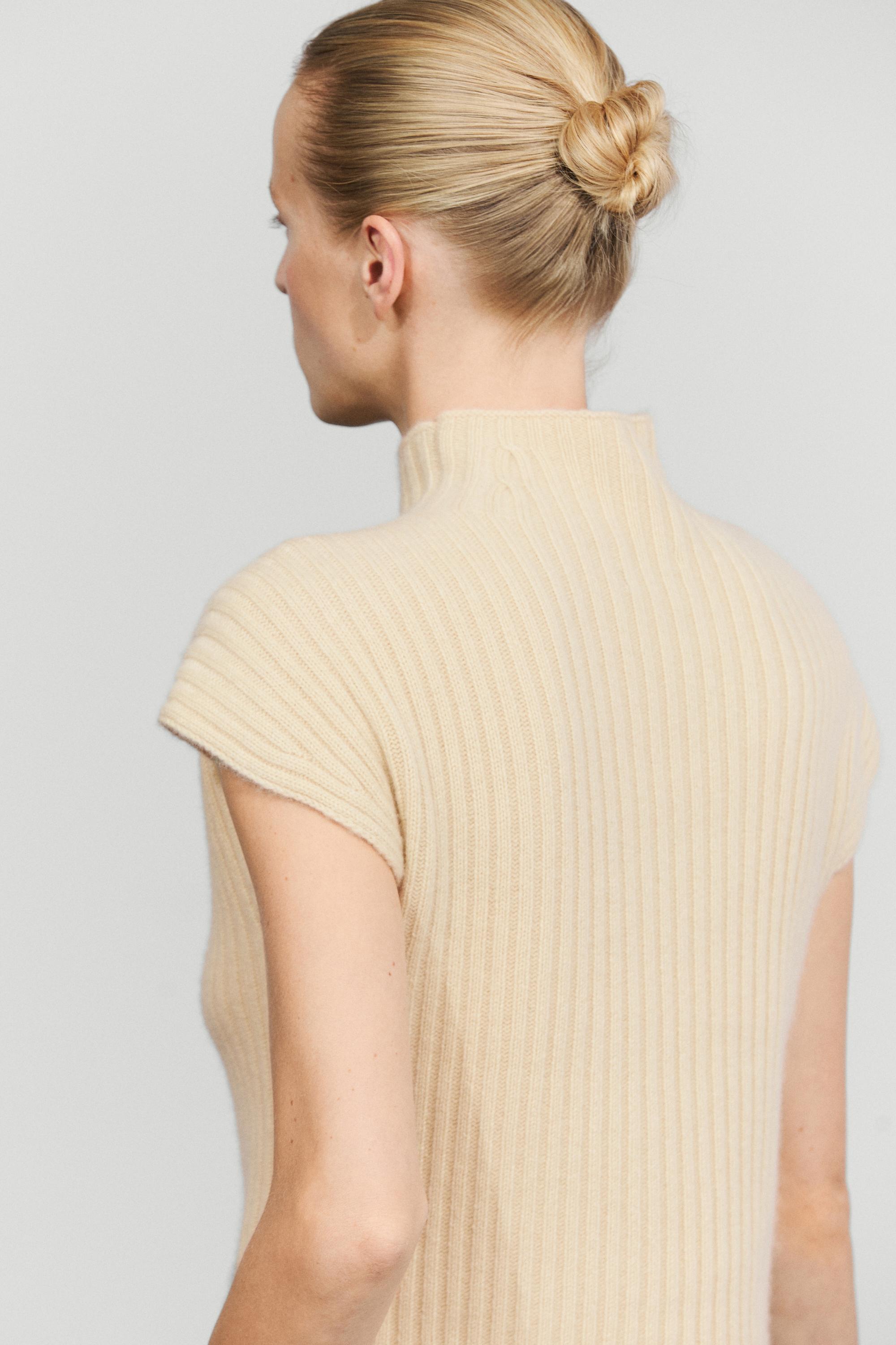 100% cashmere ribbed knit vest