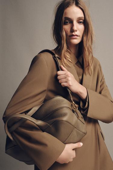 BOLSO PIEL BOWLING ALARGADO - ARENA/MARRÓN de Zara - Imagen 0