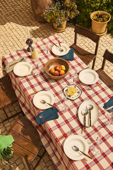 COARSE COTTON CHECK TABLECLOTH - Red by Zara