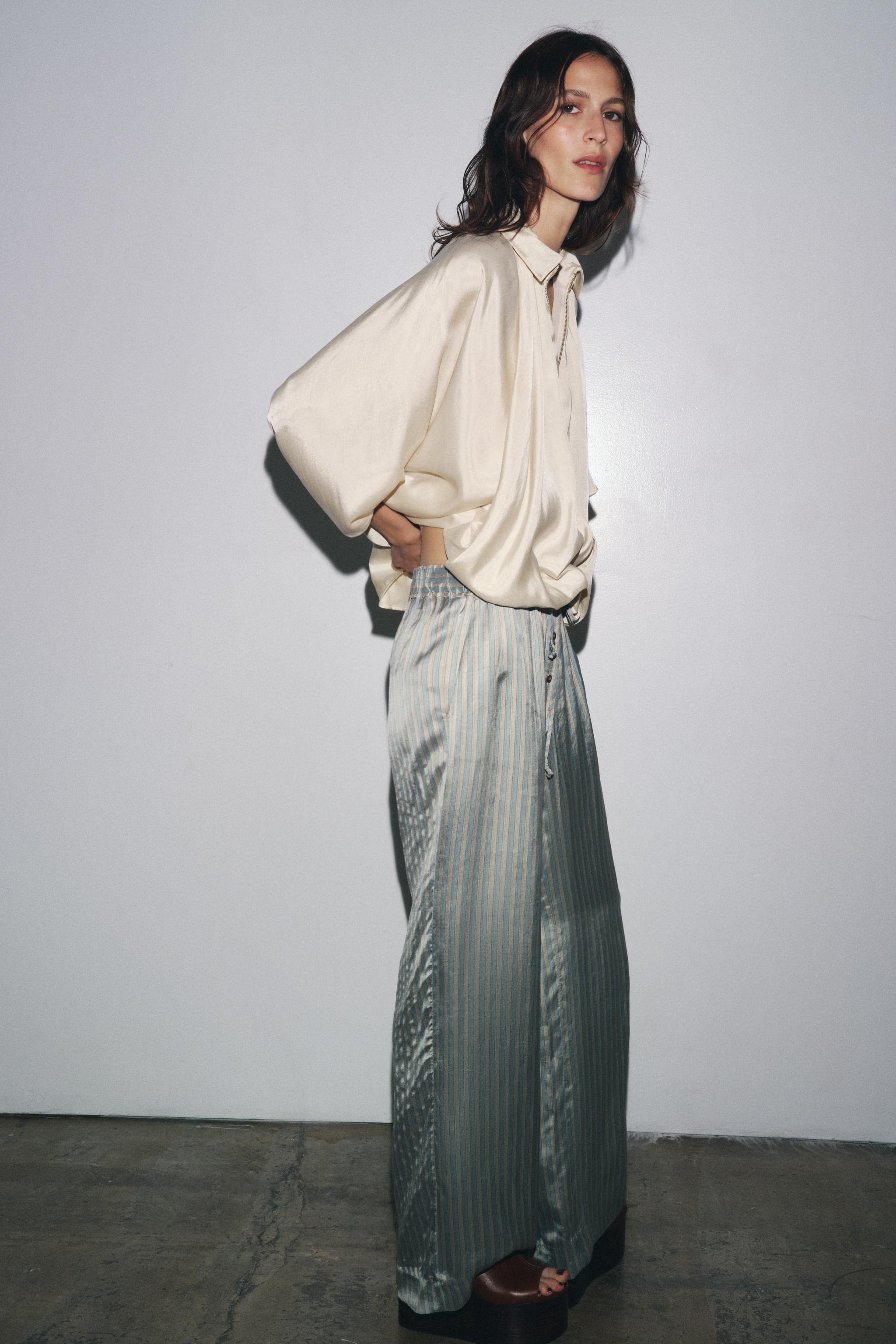 専用 ZARA★今季ZW Collection パフスリーブボンバージャケット ZWコレクション パフスリーブボンバージャケット - エクリュ