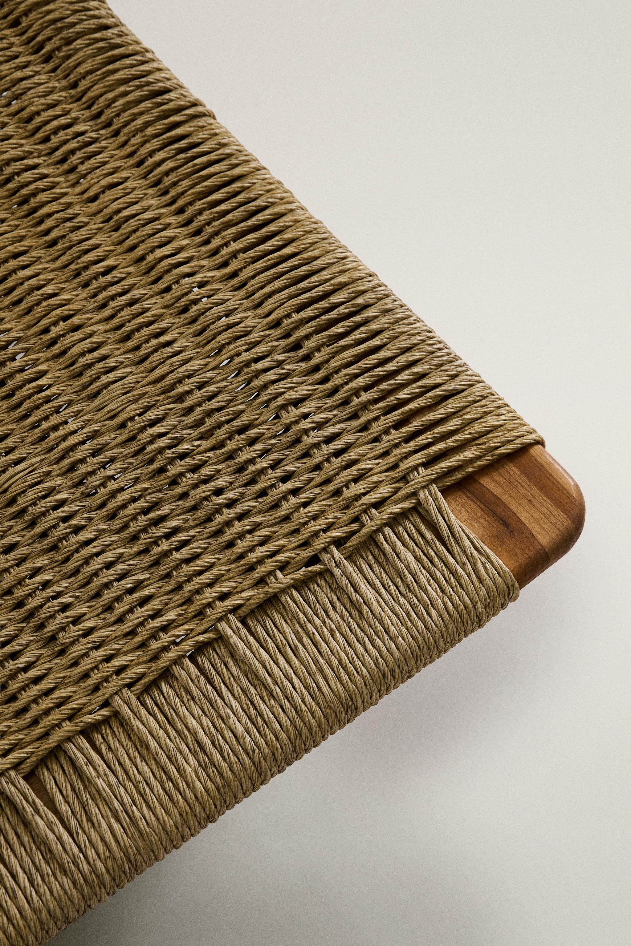 OUTDOOR TEAK LOUNGER