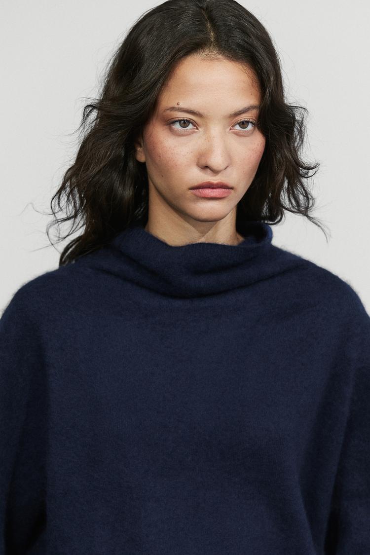 100% wool oversize short-sleeve knit sweater — Ink blue