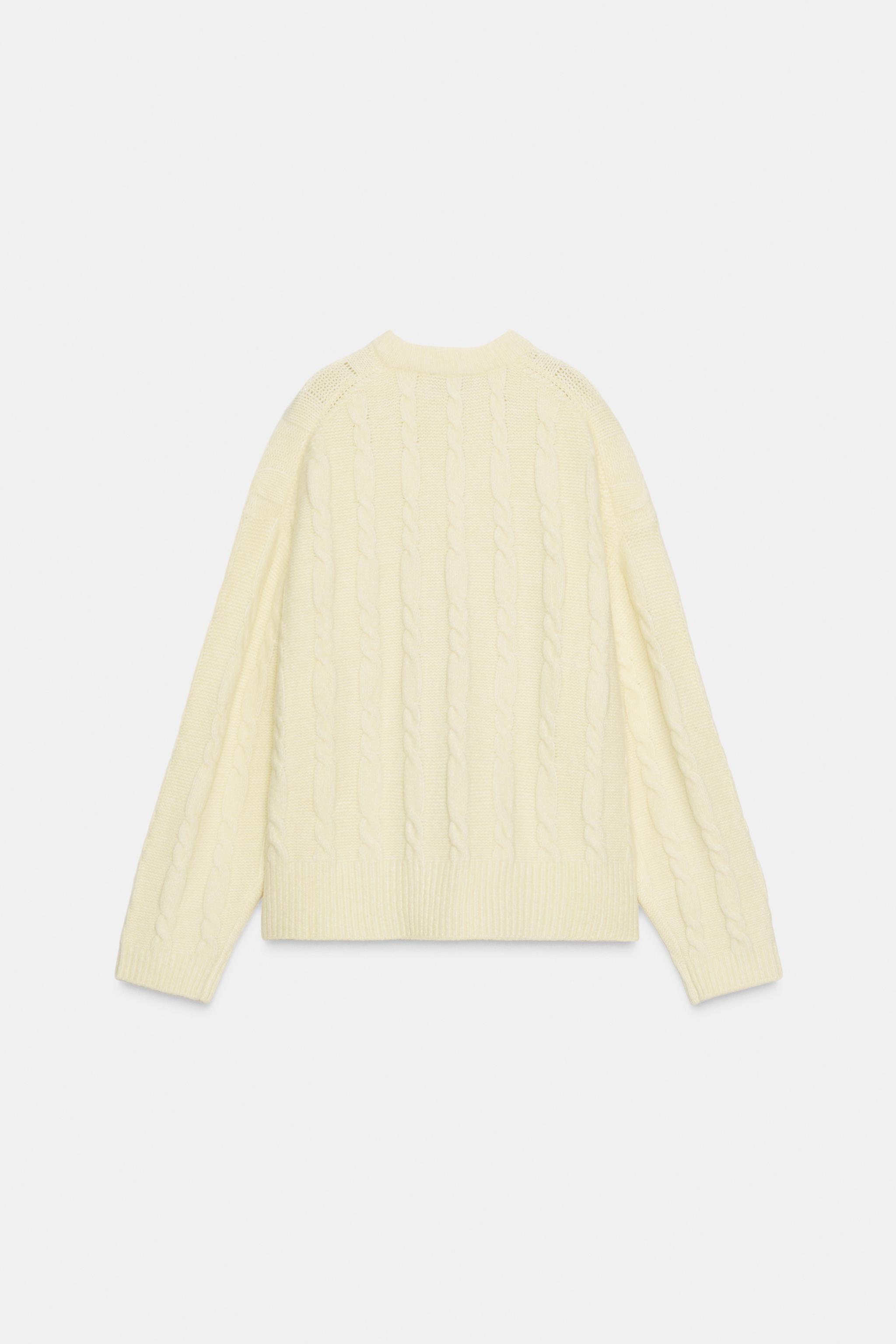 SOFT CABLE KNIT JUMPER