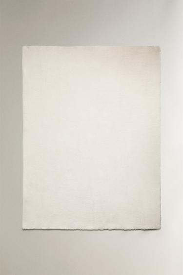 MANTA PELO - Blanco roto de Zara - Imagen 0