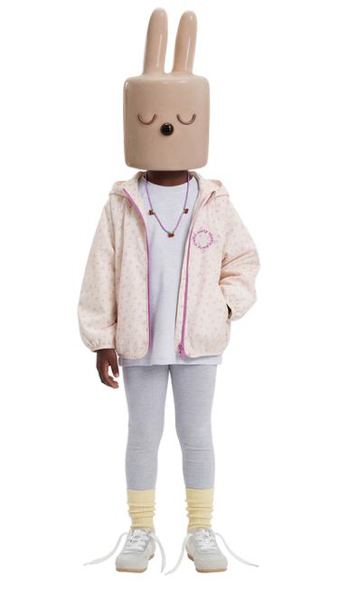 ЛЕГКИЙ ДОЖДЕВИК С ЦВЕТОЧНЫМ ПРИНТОМ WATER REPELLENT — ЭКРЮ от Zara