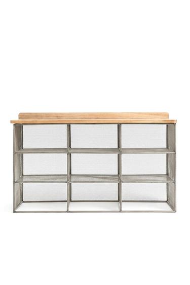 {navn} - {farge} for Zara