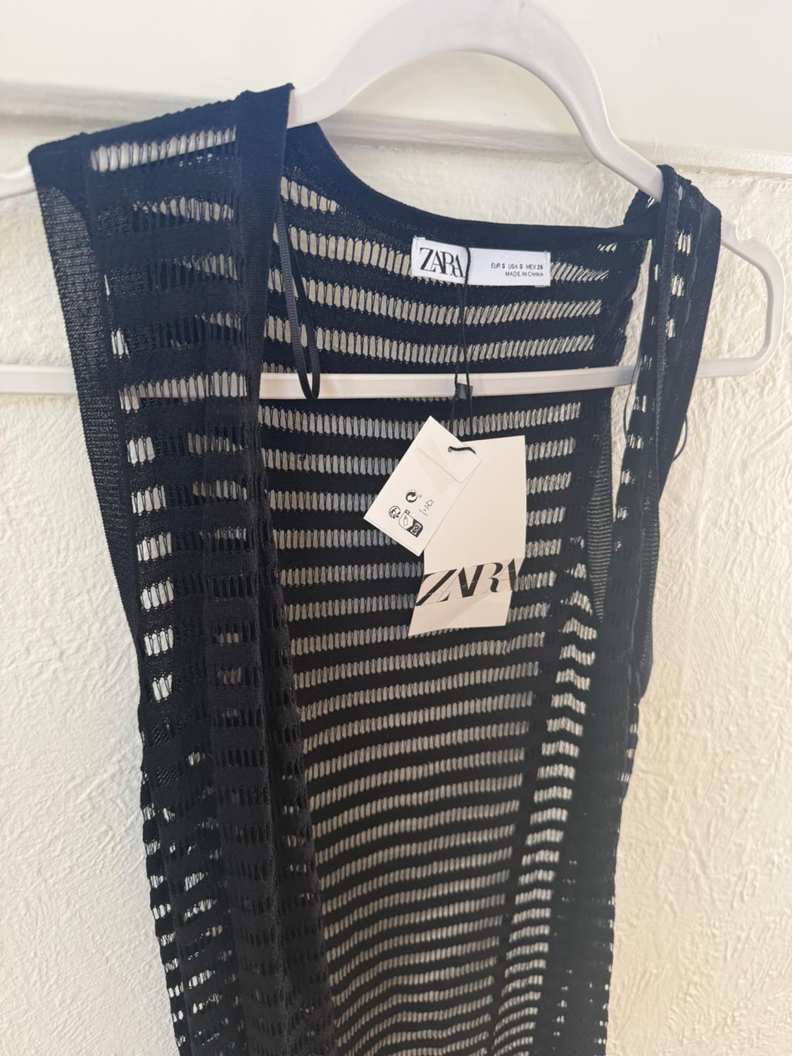 BLACK SOFT KNIT VEST - Image 2