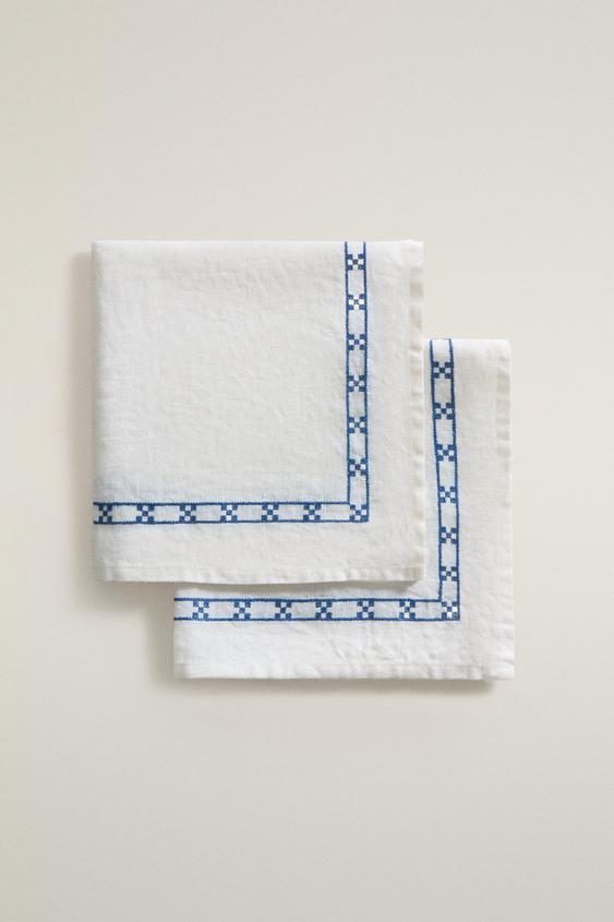 PACK OF GEOMETRIC EMBROIDERY NAPKINS (PACK OF 2) - White by Zara - Image 0