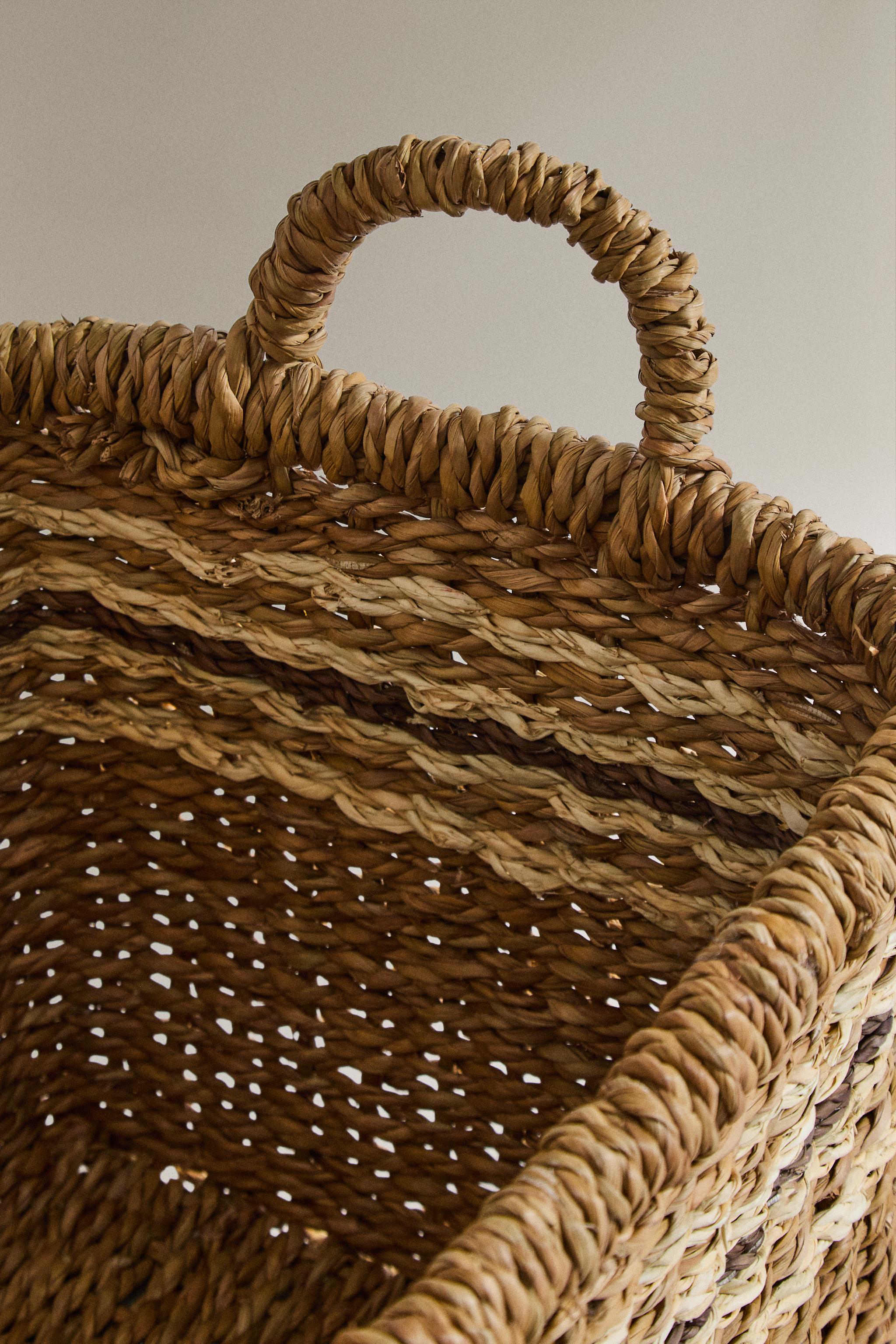 RECTANGULAR STRIPED BASKET