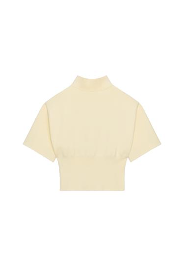 TRIKO ME THURJE ME MËNGË TË SHKURTRA DHE SHPATULLA - Ngjyrë gjalpi nga Zara