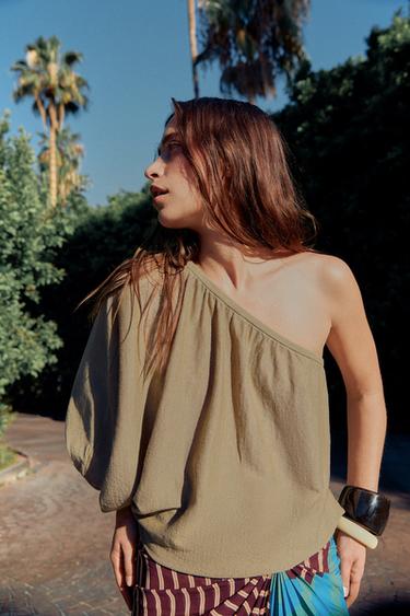 ASYMMETRIC KNIT TOP - Light beige by Zara