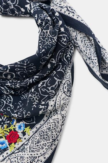FOULARD BANDANA À IMPRIMÉ FLEURS BRODÉES - Bleu de Zara - Image 4
