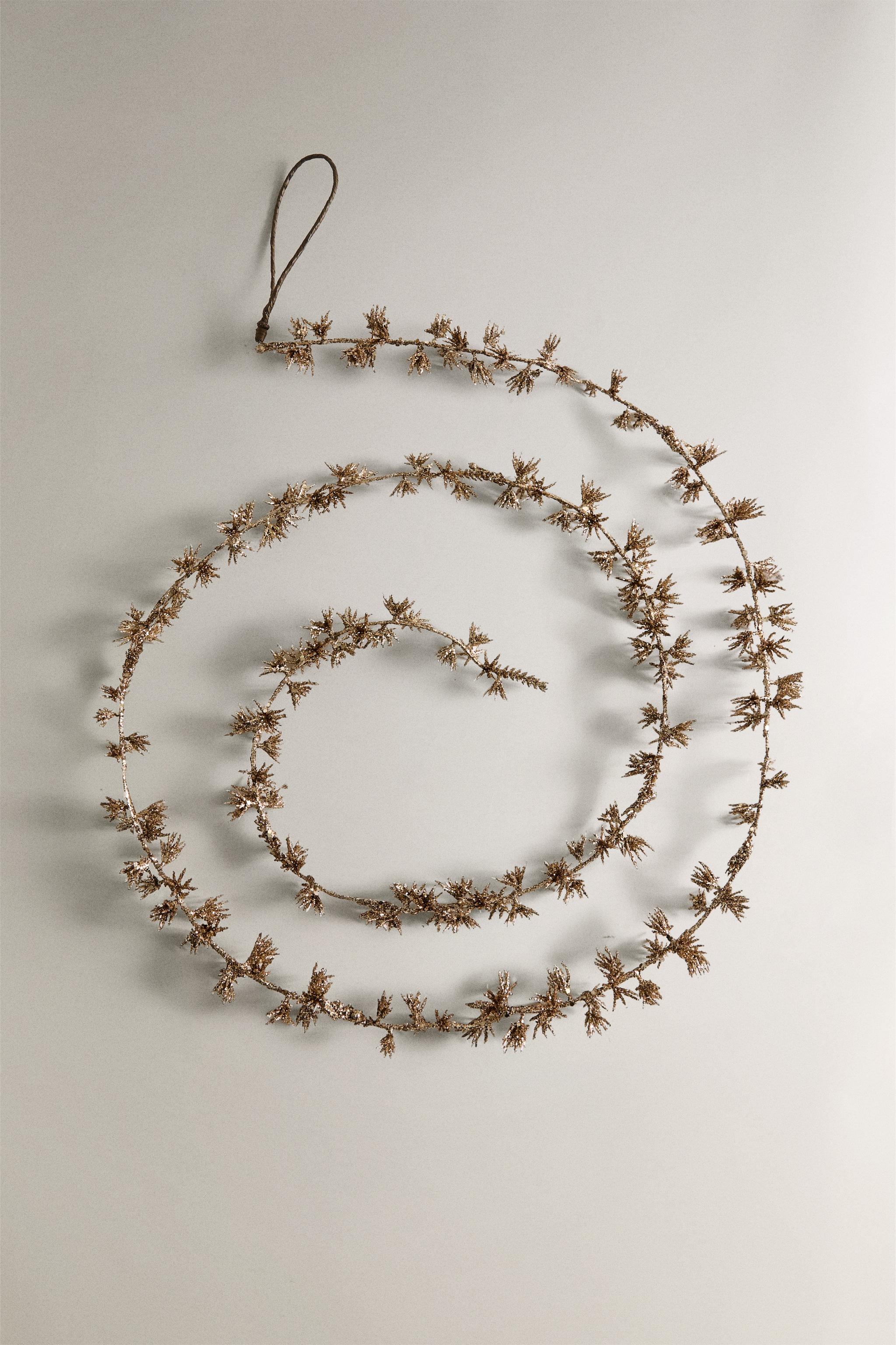 SHINY CHRISTMAS LEAF GARLAND