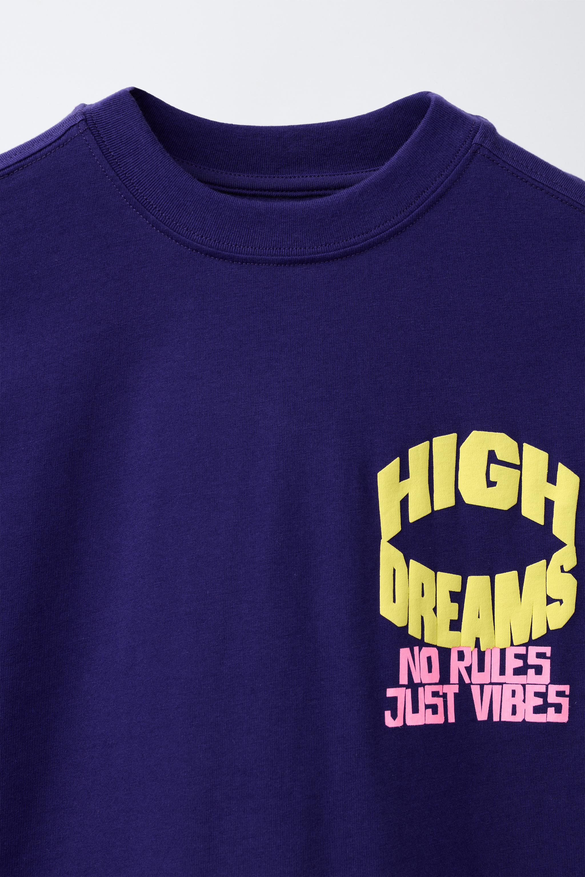 RAISED PRINT T-SHIRT
