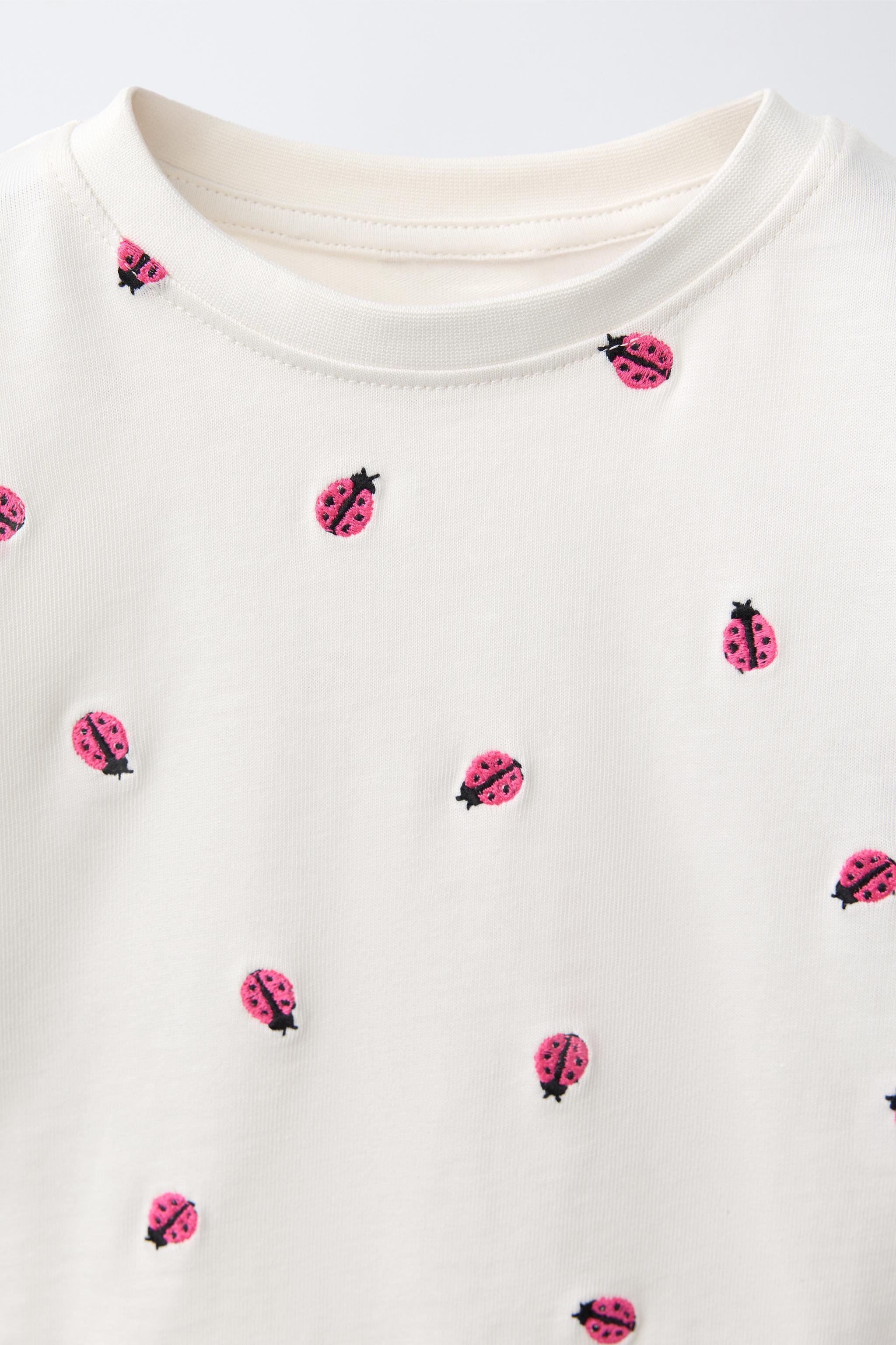 EMBROIDERED T-SHIRT AND BERMUDA SET