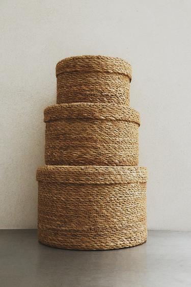 SEAGRASS HAMPER WITH LID - بيج فاتح الخاص بـ Zara