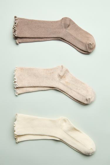 LOT DE TROIS CHAUSSETTES EN VELOURS BOUCLÉ - Beige clair de Zara