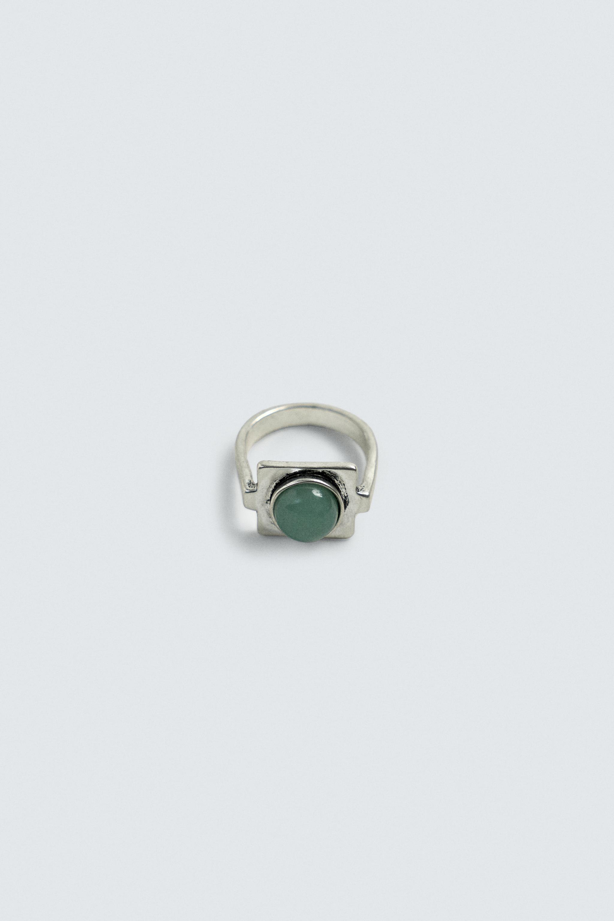 STONE SIGNET RING