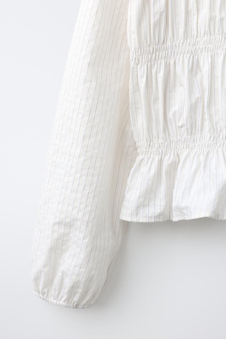 Blusa fruncida a rayas 4