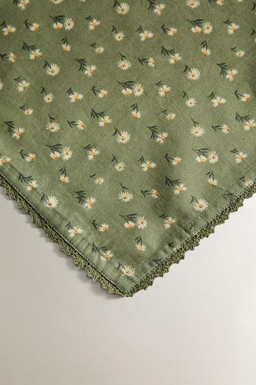 COTTON DAISY TABLE RUNNER - Green by Zara - Image 2