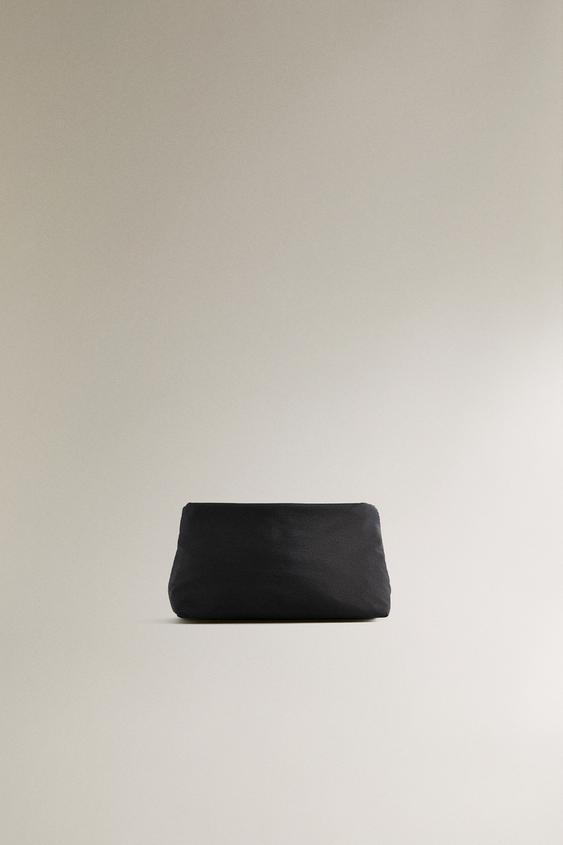 Zara MEDIUM TECHNICAL FABRIC WASH BAG - 黑色 - 圖片 0