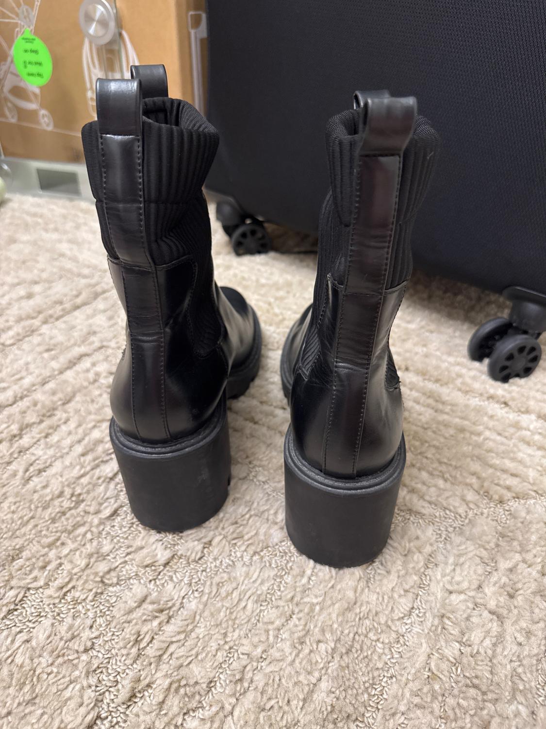 BLACK HEELED BOOTS - Image 3